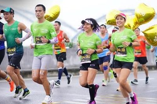 15.000 vận động viên tranh tài Long Biên Marathon 2023
