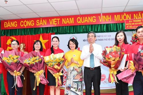 Ra mắt điểm hiến máu cố định tại TPHCM