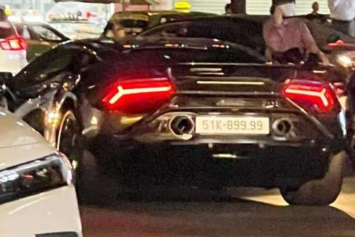 Lamborghini Huracan Tecnica hơn 19 tỷ gắn biển 'tứ quý 9' giá 2,74 tỷ