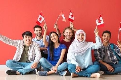 Canada khắt khe visa du học, chú trọng các giải pháp đáp ứng nhu cầu lao động trong nước