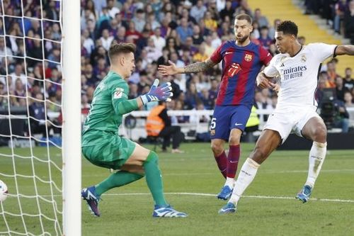 Bellingham sắm vai người hùng, Real Madrid thắng ngược Barcelona