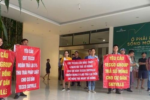 Dân mòn mỏi chờ sổ hồng vì mua phải chung cư điều chỉnh từ 18 lên 30 tầng
