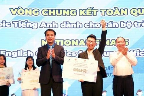 Nhân viên quản trị dự án đoạt giải Nhất Olympic Tiếng Anh dành cho cán bộ trẻ