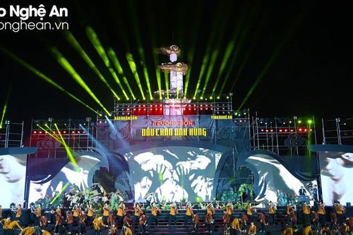 Chương trình nghệ thuật 'Truông Bồn - Dấu chân Anh hùng': Tôn vinh, lan tỏa chủ nghĩa yêu nước, anh hùng cách mạng