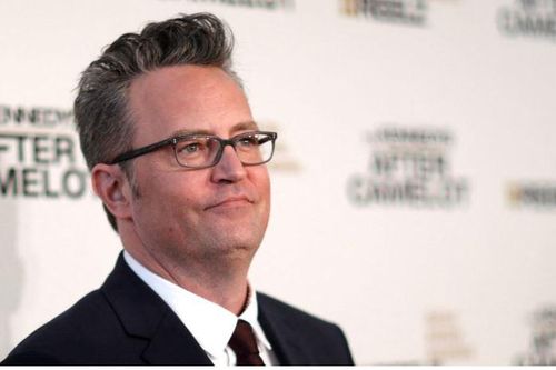 Ngôi sao phim 'Friends' Matthew Perry qua đời trong bồn tắm