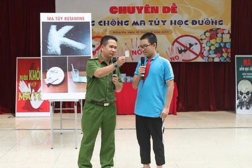 Bản tin 29/10: Trang bị cho học sinh kỹ năng phòng, chống ma túy