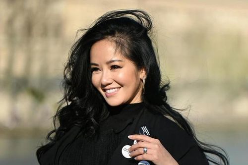 Diva Hồng Nhung ở tuổi 53: Nhan sắc tươi trẻ, vóc dáng thon thả nhờ chăm tập 1 môn thể thao