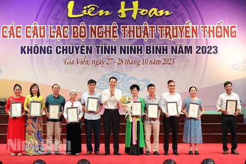 33 tiết mục được trao giải tại Liên hoan các CLB nghệ thuật truyền thống không chuyên tỉnh Ninh Bình năm 2023