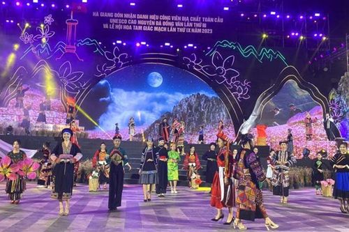 Hà Giang: Cao nguyên đá Đồng Văn khởi sắc, phát triển, trở thành điểm đến du lịch hấp dẫn