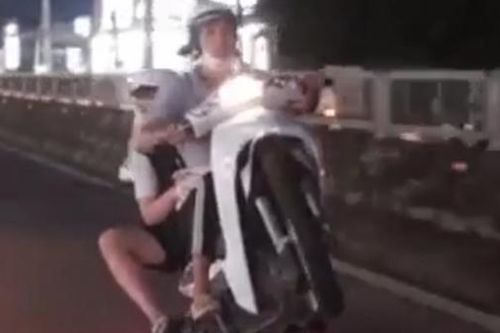 Khởi tố nhóm đối tượng chạy xe 'bốc đầu' trên Quốc lộ 1