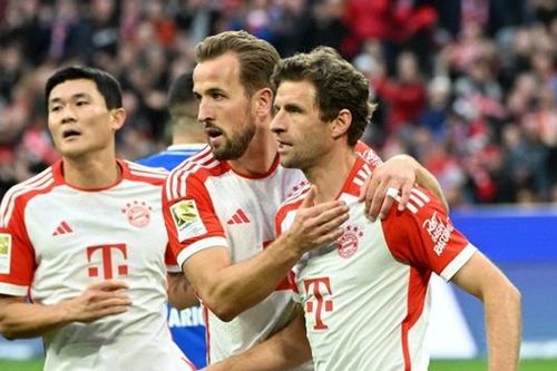 Bayern thắng đậm Darmstadt trong 'cơn mưa' thẻ đỏ