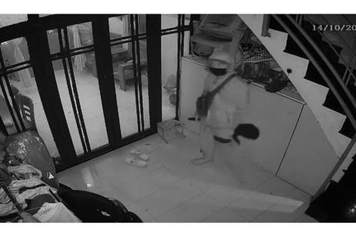 Lợi dụng mưa lũ đột nhập, trộm cắp tài sản