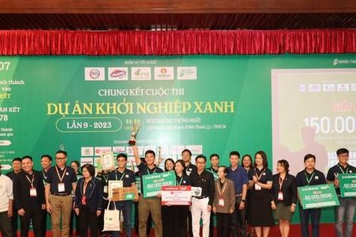 Dự án khởi nghiệp từ xơ mướp giành giải Nhất cuộc thi 'Dự án Khởi nghiệp Xanh lần 9'
