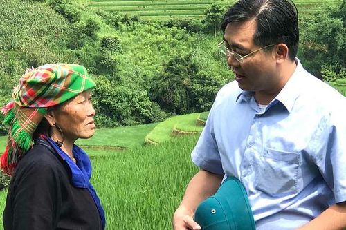 Ông Bí thư Huyện ủy và những chuyện lạ ở Mù Cang Chải: - Bài 1: Gầy dựng điểm tựa tin yêu