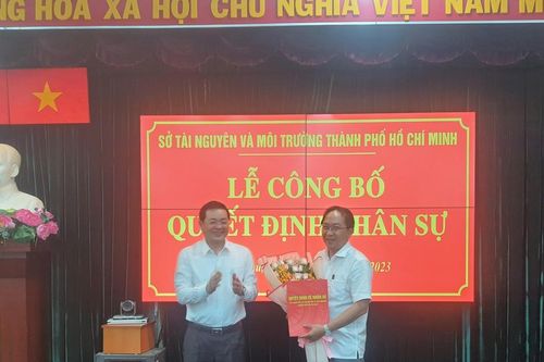 Quận Tân Phú: Rút ngắn thời gian giải quyết hồ sơ đăng ký nhà đất