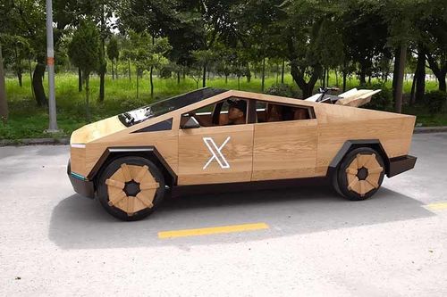 Tesla Cybertruck bằng gỗ của thợ mộc Việt làm tặng tỷ phú Elon Musk
