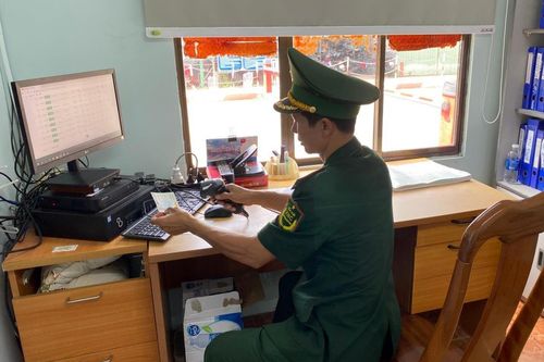 Tạo thông thoáng trong công tác quản lý xuất, nhập cảnh trên cơ sở triển khai thực hiện thủ tục Biên phòng điện tử