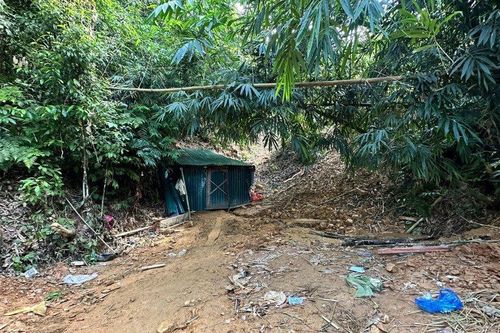 Lai Châu: Thâm nhập bãi vàng trái phép nằm sát trụ sở xã Mường Tè