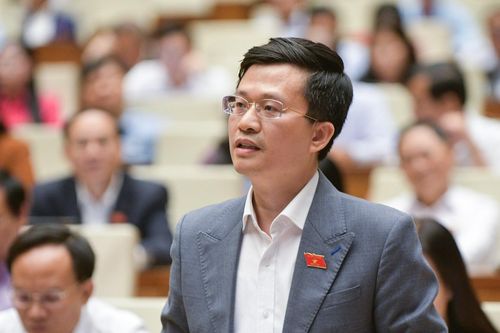 'Có những người thoát nghèo thì buồn nhưng trở lại hộ nghèo lại vui'