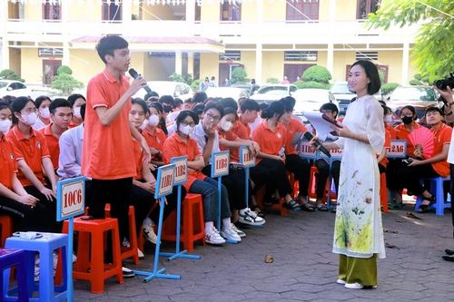 Hàng nghìn học sinh được tìm hiểu về sức khỏe sinh sản vị thành niên