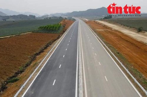 Nghiên cứu mở rộng 7 cao tốc 2 làn xe để đảm bảo an toàn giao thông