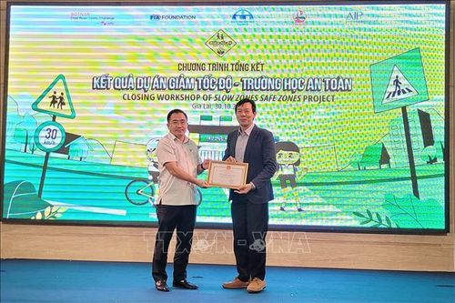 Pleiku (Gia Lai) - Thành phố kiểu mẫu về khu vực trường học an toàn