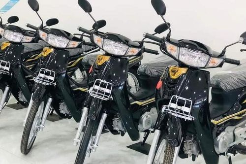 Chi tiết Honda Dream 2023 vừa cập bến đại lý Việt: Thiết kế mãn nhãn, giá bán gây bất ngờ cực lớn
