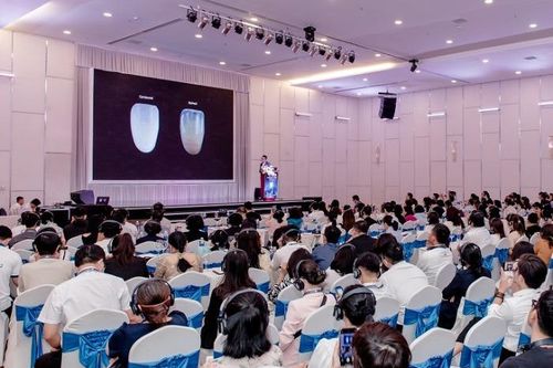 Hơn 100 gian hàng tham gia triển lãm quốc tế răng hàm mặt tại TP.HCM