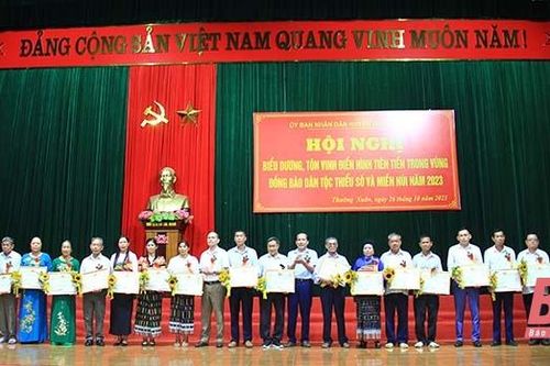Người có uy tín góp phần tuyên truyền, phổ biến giáo dục pháp luật cho đồng bào dân tộc thiểu số