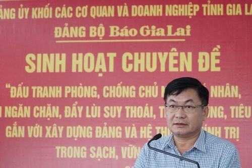 Đảng bộ Báo Gia Lai tổ chức sinh hoạt chuyên đề về đấu tranh phòng, chống chủ nghĩa cá nhân