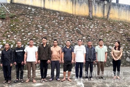 Lên đồi đánh bạc, 10 đối tượng bị khởi tố