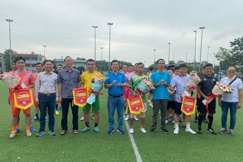 Sôi nổi Giải bóng đá giao hữu giữa các đơn vị trong Tập đoàn Hóa chất Việt Nam