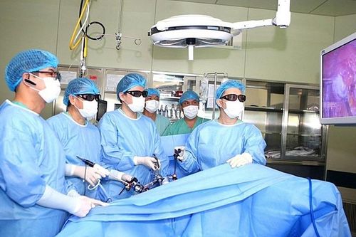 Bệnh viện Trung ương Huế giành giải Nhất khu vực Đông Nam Á về phẫu thuật nội soi cắt đại trực tràng do ung thư