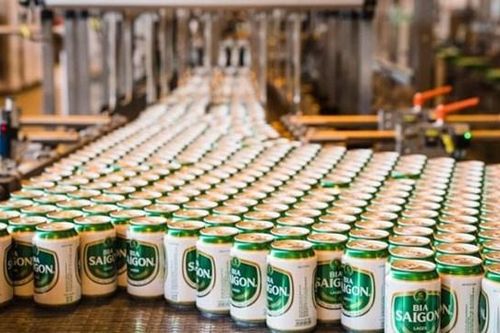 Lợi nhuận Sabeco (SAB) tăng trưởng âm quý thứ 4 liên tiếp, cổ phiếu về đáy 3 năm