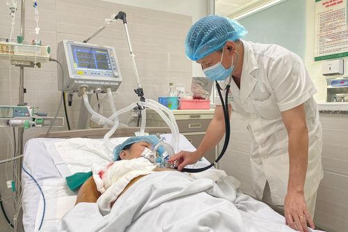 Người phụ nữ chỉ có một bên thận, lại bị vi khuẩn ăn mòn cơ thể