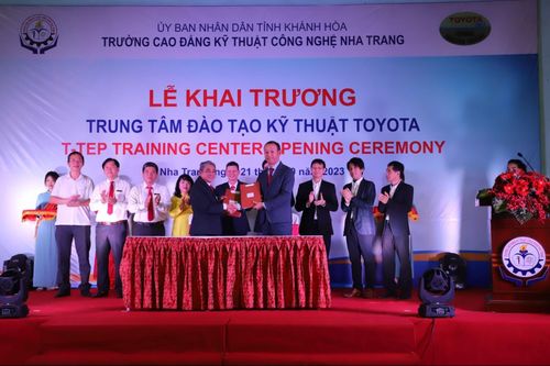 Toyota góp phần nâng cao chất lượng đào tạo kỹ thuật ô tô tại Việt Nam