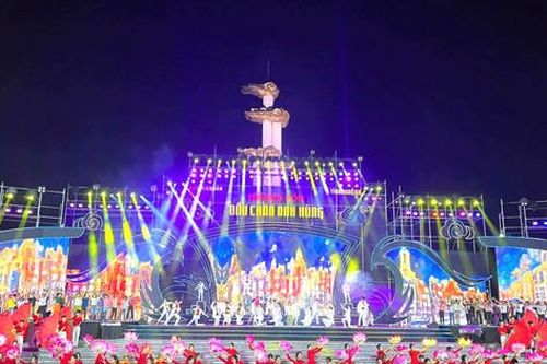Xúc động chương trình ''Truông Bồn - Dấu chân anh hùng''