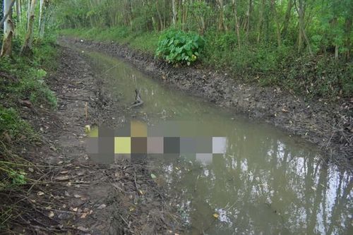 Phát hiện thi thể cháu bé dưới mương nước sau gần nửa ngày mất tích