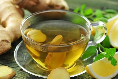 Không phải tốn tiền, cho một thứ này vào cốc nước ấm buổi sáng uống còn tốt hơn nhân sâm