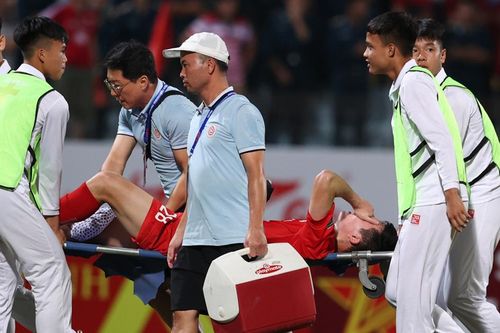 HLV Troussier và mối lo có thật ở đội tuyển Việt Nam