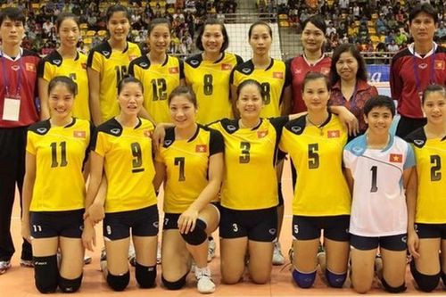 Ba 'cây trường sinh' của bóng chuyền nữ Việt Nam thiết lập kỷ lục đặc biệt khiến CĐV thán phục