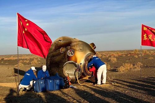 3 phi hành gia trên tàu Thần Châu 16 trở về Trái đất an toàn