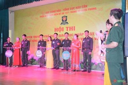 Kho 671 đẩy mạnh công tác tuyên truyền phổ biến giáo dục pháp luật