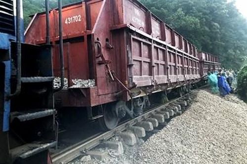 Đường sắt Bắc - Nam qua Hà Tĩnh thông tuyến trở lại