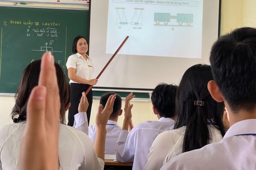 Ứng dụng CNTT trong dạy học bắt nhịp chuyển đổi số
