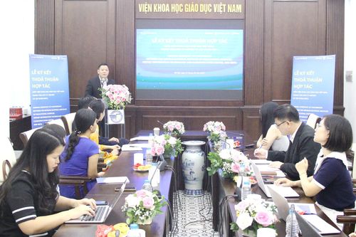 Hợp tác nâng cao kỹ năng số, an toàn Internet cho giáo viên và học sinh