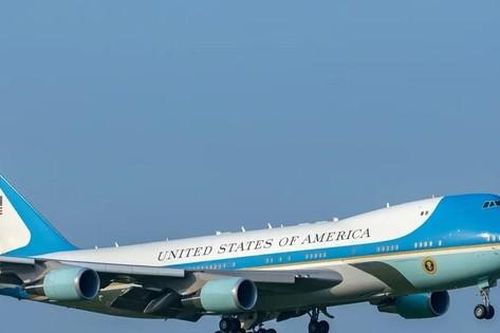 Boeing lỗ gần 2 tỷ USD vì sản xuất chuyên cơ Tổng thống Mỹ