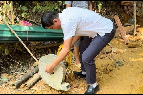 Bài 2: Mường Tè (Lai Châu): 'Vàng tặc' lộng hành, trách nhiệm thuộc về ai?