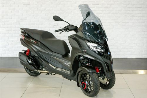 Piaggio MP3 Sport 400 2023 về Việt Nam
