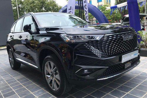 Đây là mẫu SUV nổi bật với nội thất siêu rộng, động cơ ăn xăng cực ít